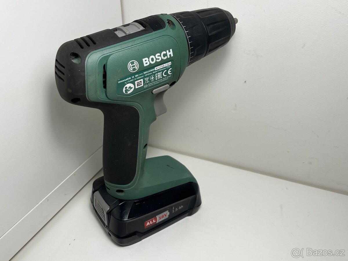 Aku šroubovák Bosch UniversalDrill 18 - 3