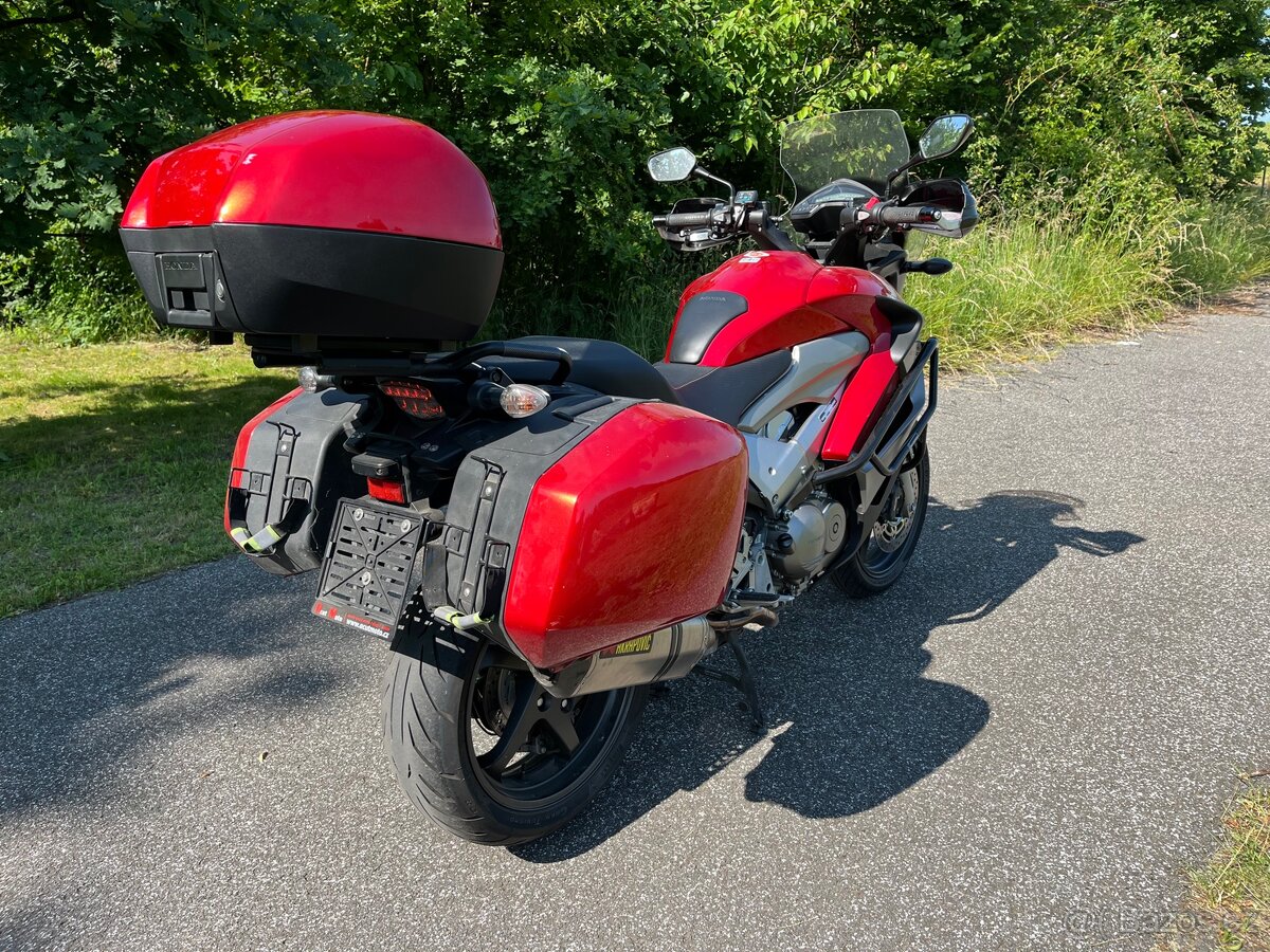 Honda VFR 800 X Crossrunner “spěchá “ - 3