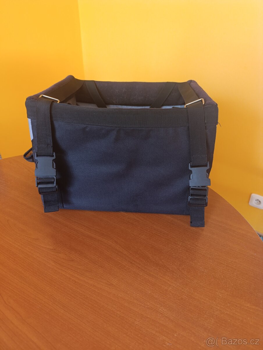 Taška má psa na kolo - 3