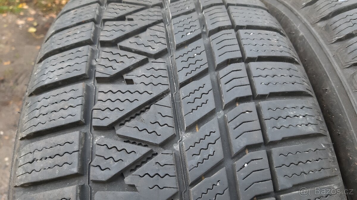 2ks Kumho WinterCraft WS71 235/55 R18 100H rok 2022 paradni - 3