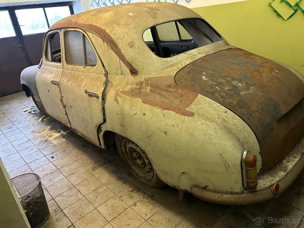 Škoda 1201 sedan - 3