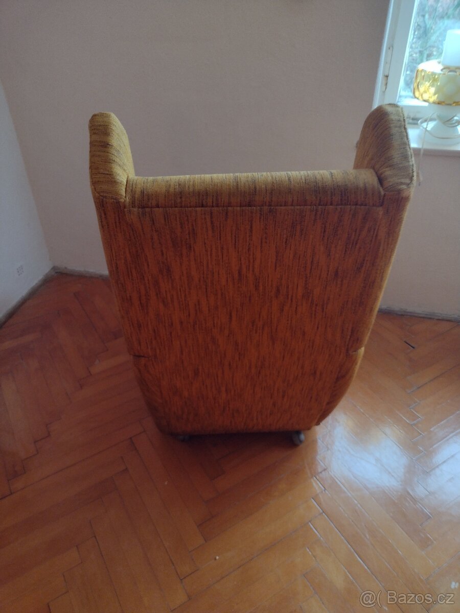 Křeslo ušák - 3
