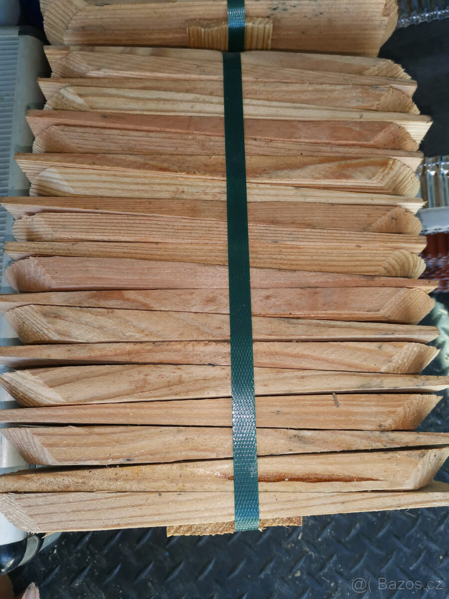 Prodám alspský šindel, modřínový, vyřezávaný oblouček - 3