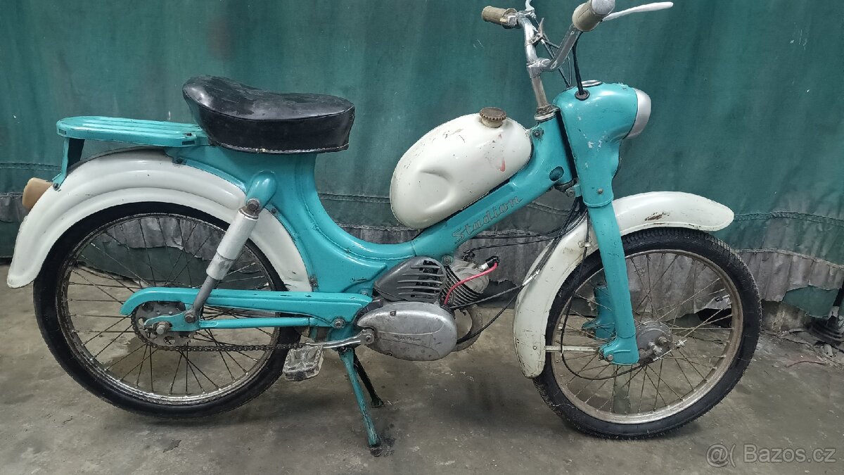 Moped stadion s 22 - 3