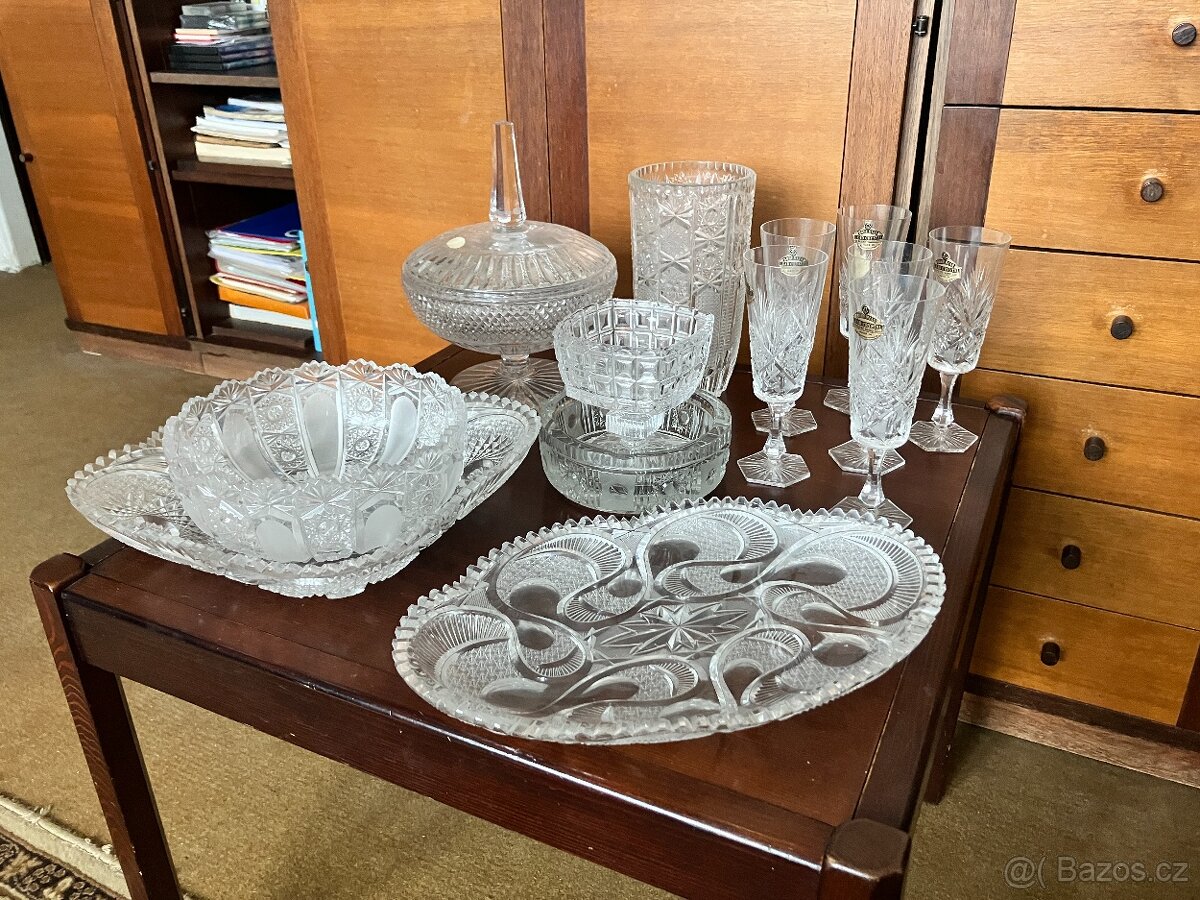 Broušené sklo 7 ks plus 6 skleniček - 3