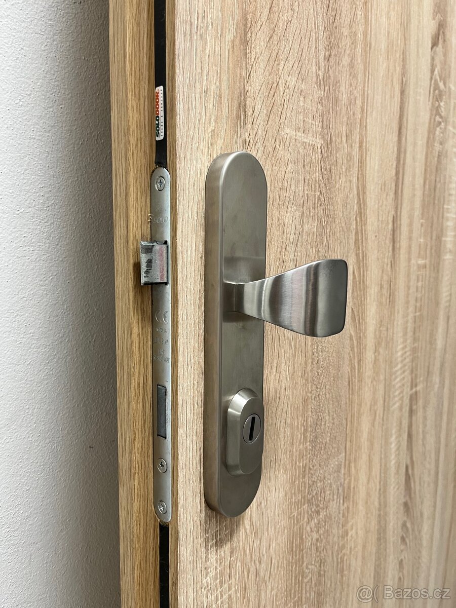 Vchodové dveře do bytu 90/210 - 3
