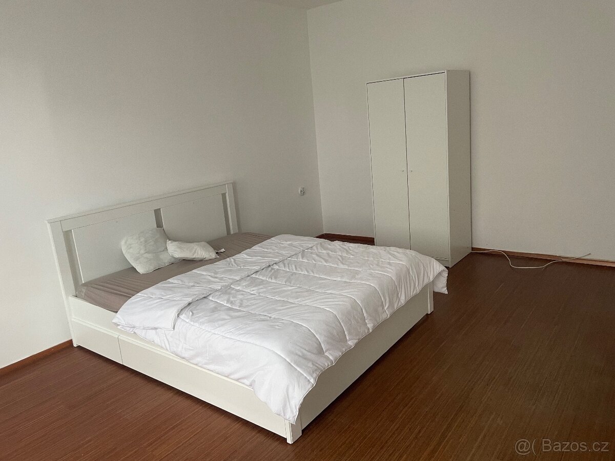 Postel s matrací - 3