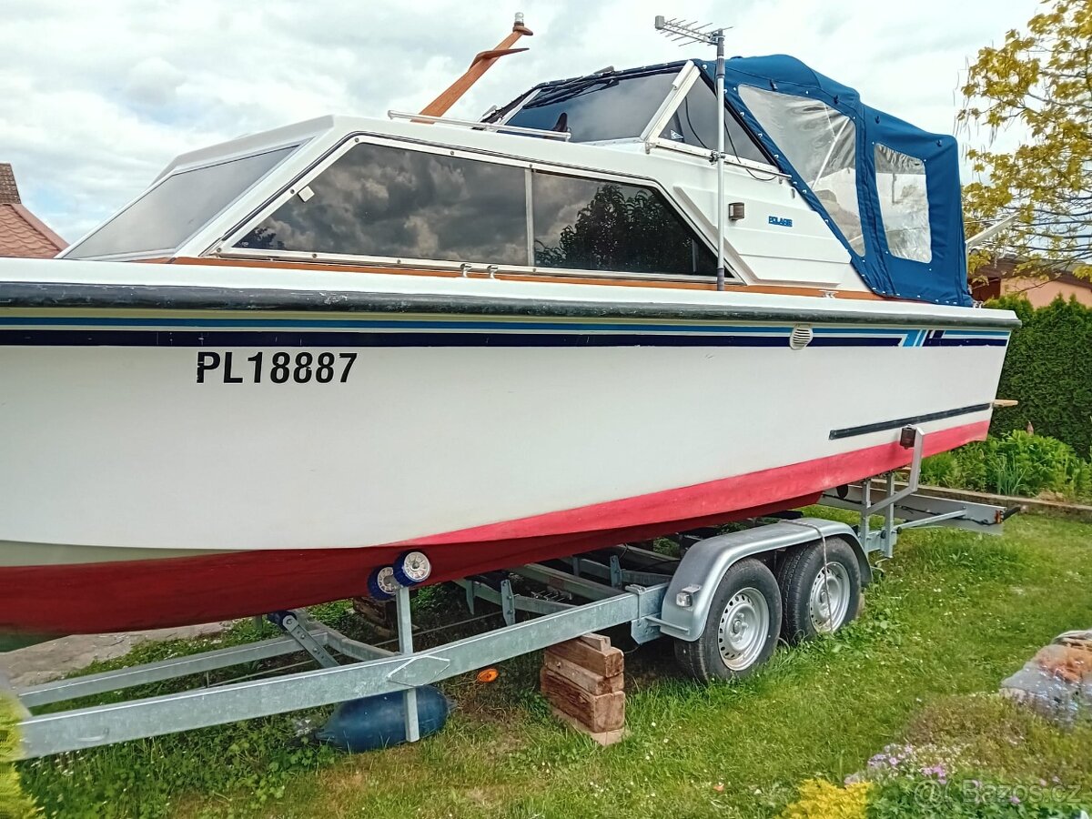 Kajutová loď Polaris 7,60 - 3