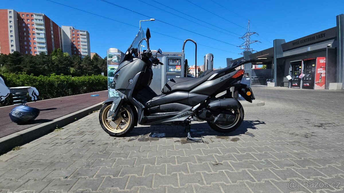 Yamaha Xmax Tech 125 - 3