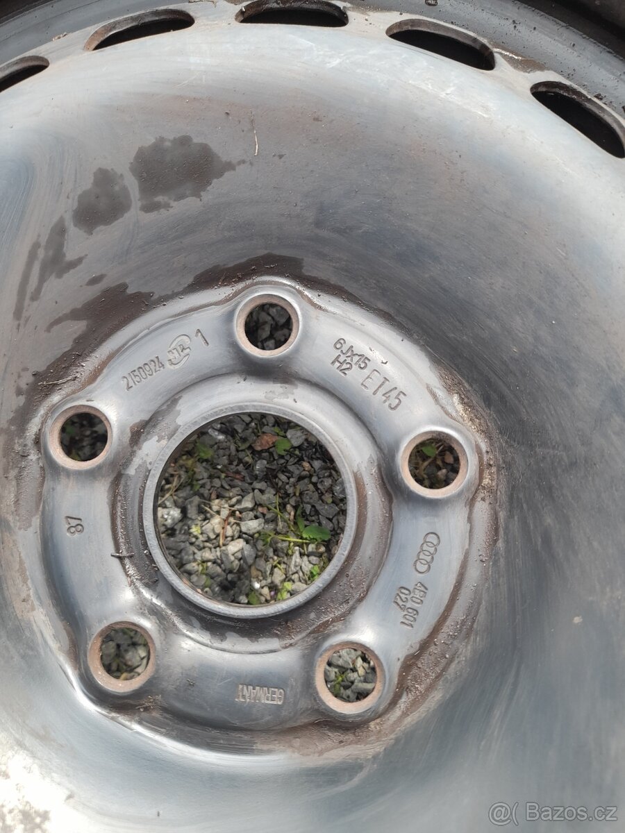 4x 15" plechové disky na VW, AUDI. - 3