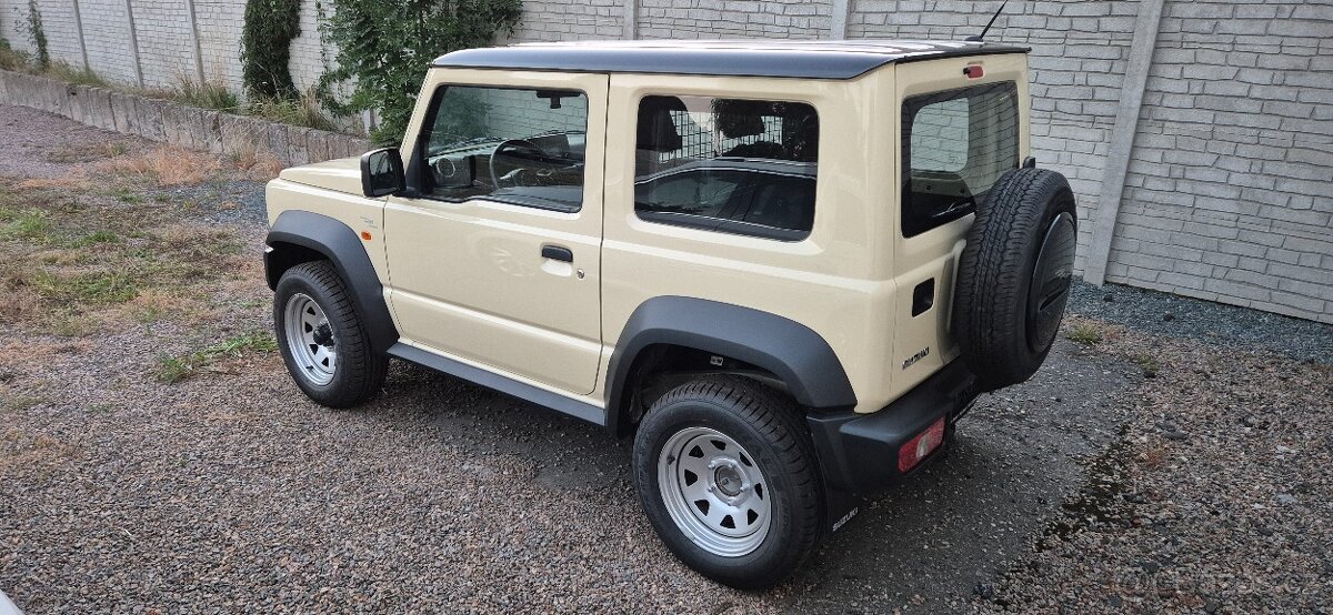 Suzuki Jimny 4x4 model 2023 - 3