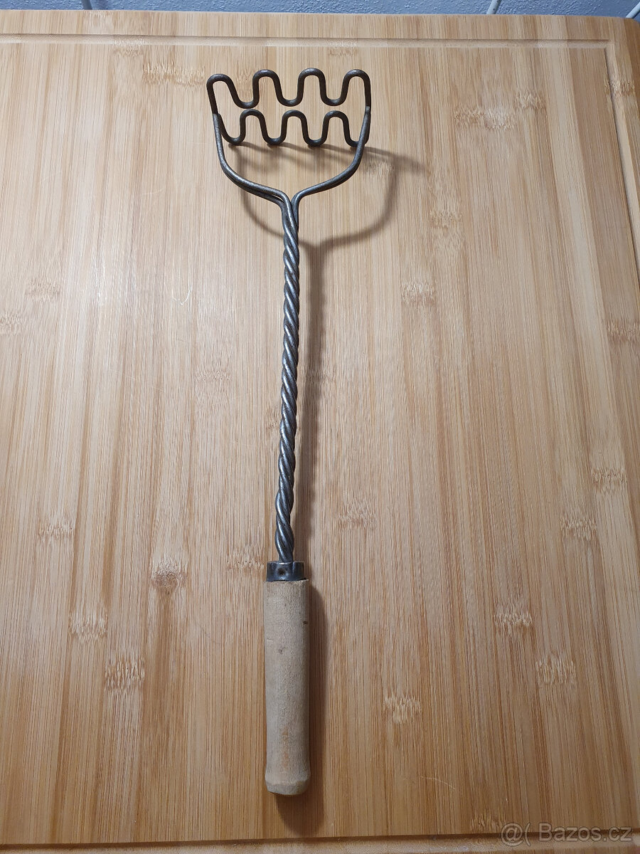 Starožitné kuchyňské náčiní - konvolut - 3