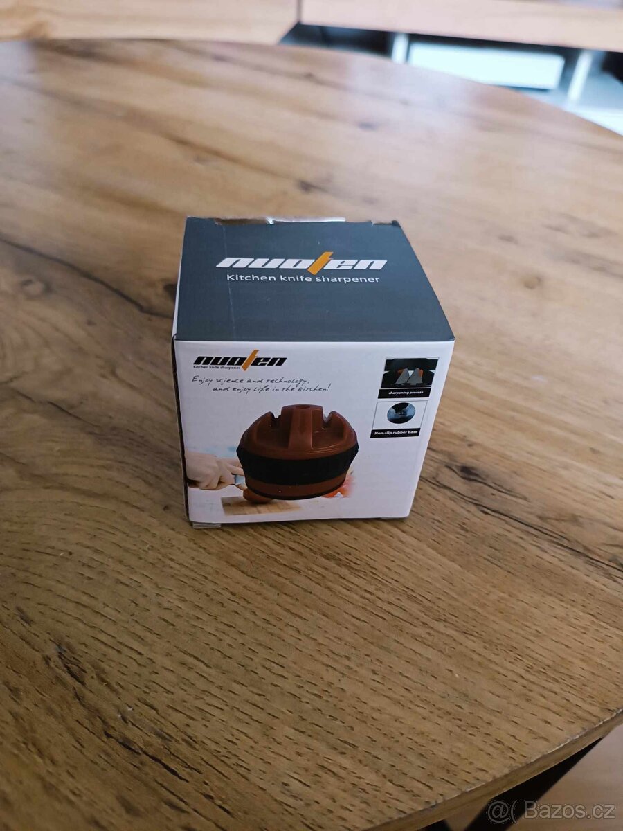 Nový dvojitý brousek na nože s přísavkou - 3