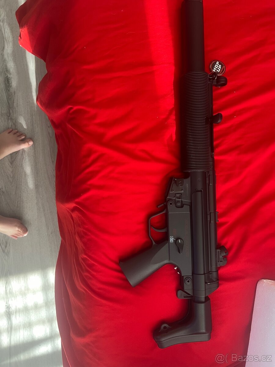 Airsoft MP5SD6 – skoro nová, AEG, tlumič, doplňky - 3