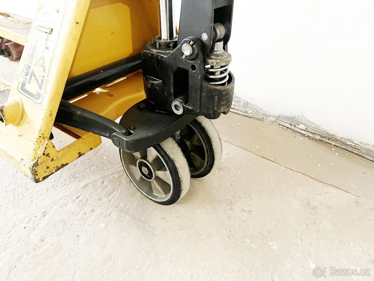 Použitý paletový vozík M25 - 3