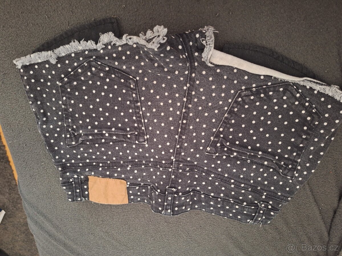 Dívčí kraťasy značky Clockhouse, vel. 34. - 3
