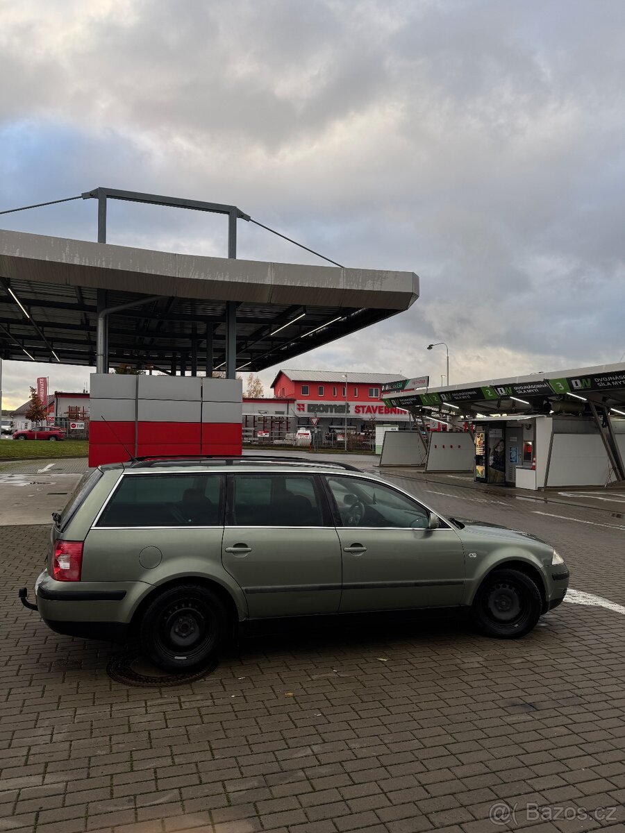 Volkswagen Passat 5.5 Combi - 3