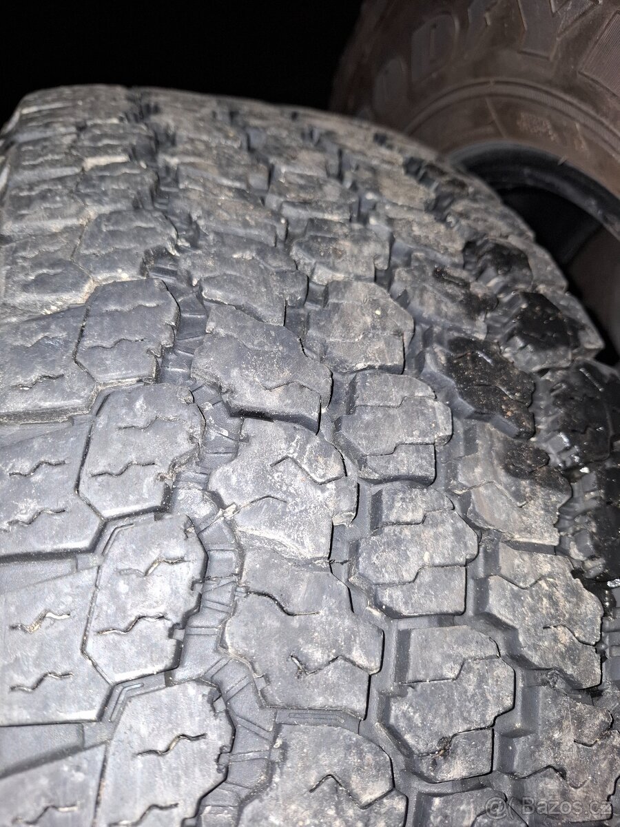 265/70 R16 Good Year Wrangler - 3