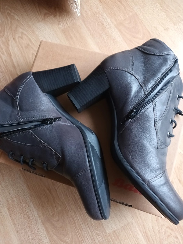 Kotníkové boty Baťa - 3