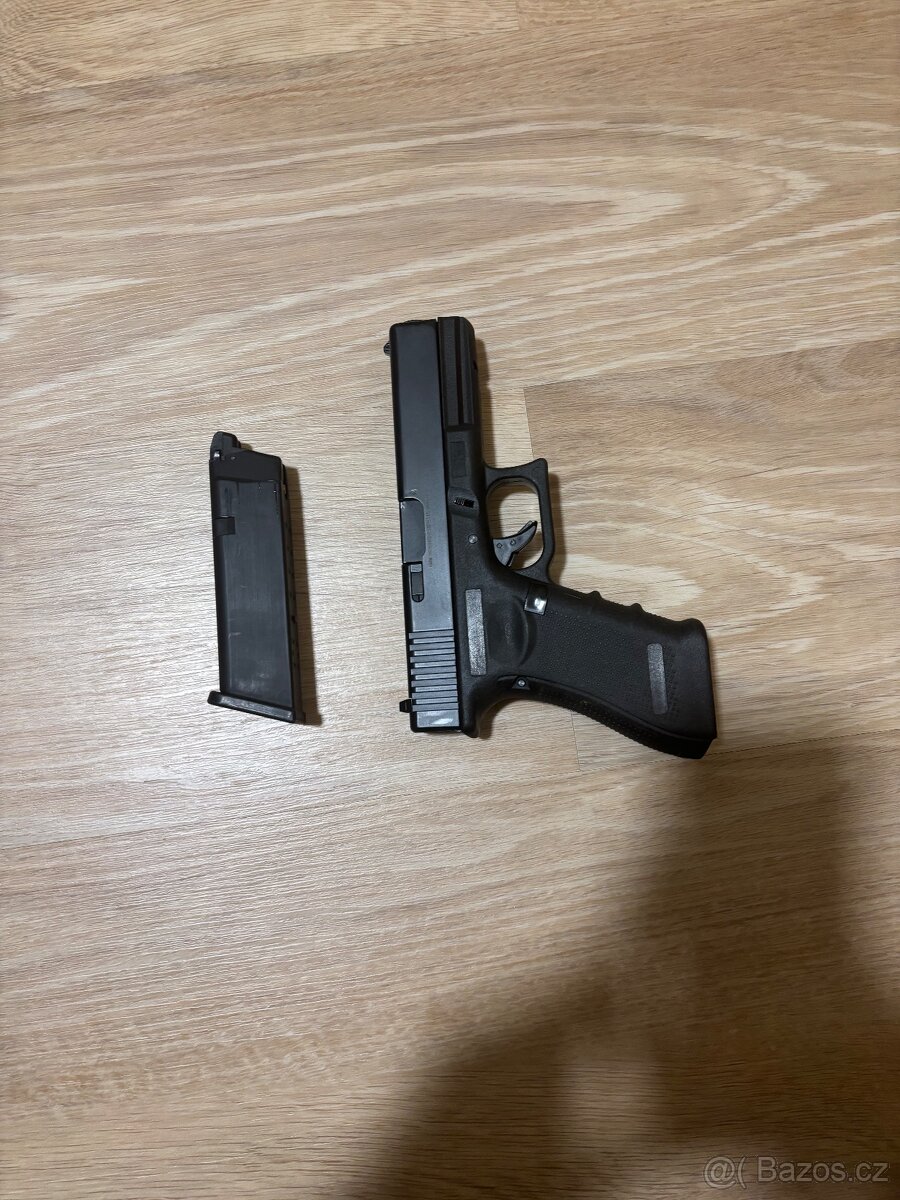 Prodám airsoft Glock 17 Raven - 3