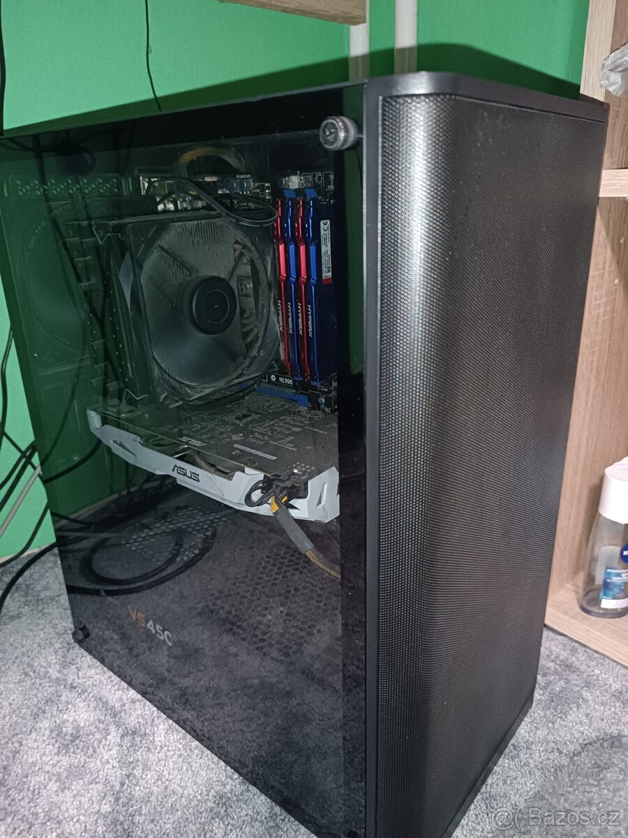 Stolní počítač - 3