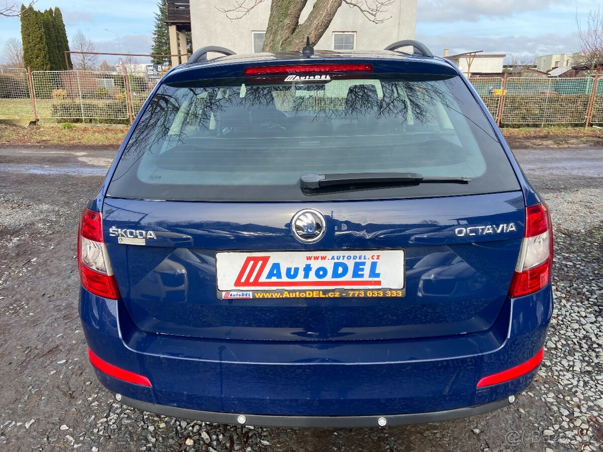 Škoda Octavia 1.6 TDi DSG Navigace, Tempomat - 3