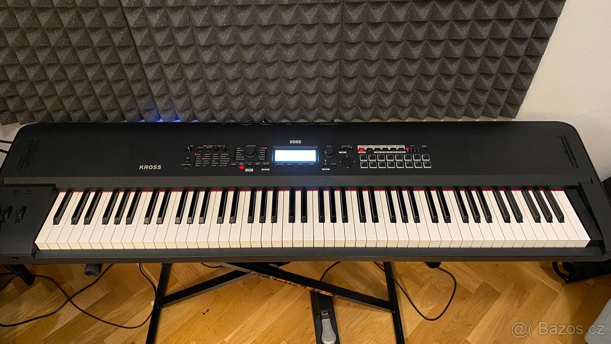 Prodám KORG KROSS 2 - 3