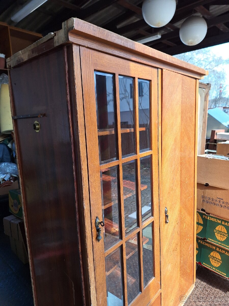 Starožitná skříň - 3