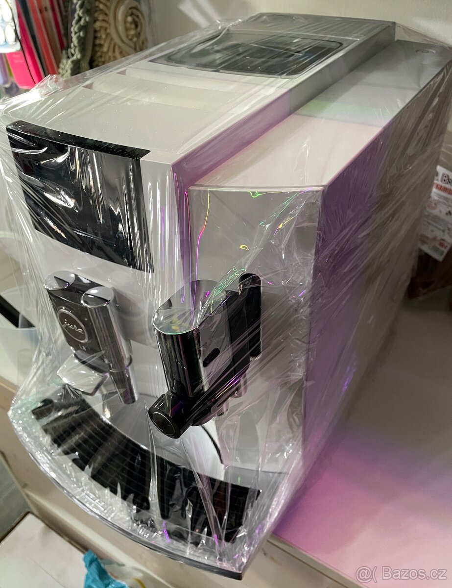 Jura E8 Piano White - 3