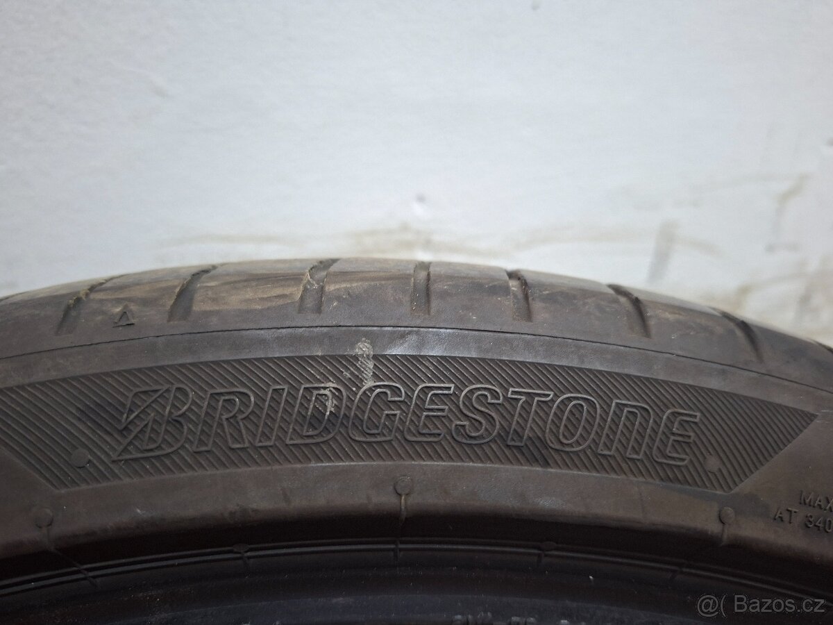 Letní pneu 255/35/21 Bridgestone - 3