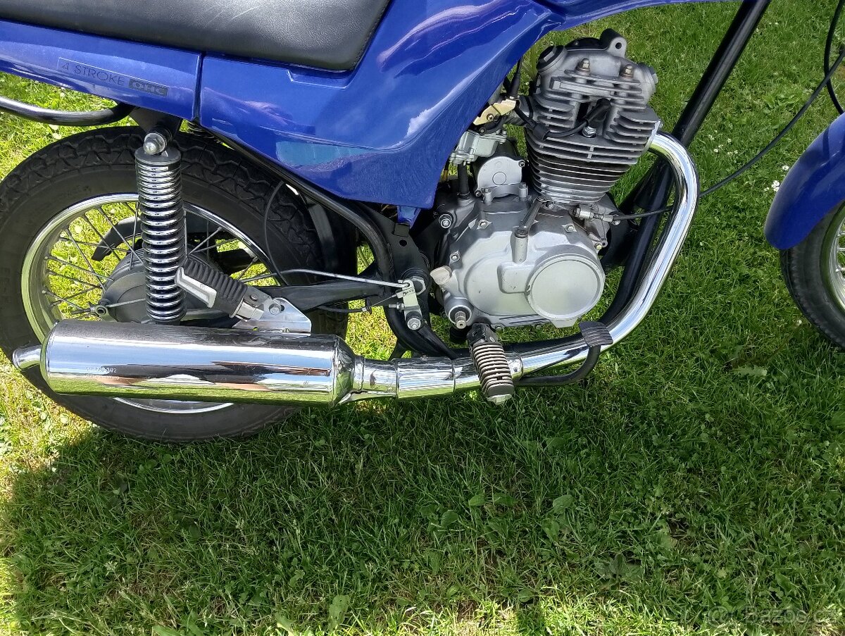 Jawa Travel 125 - 3