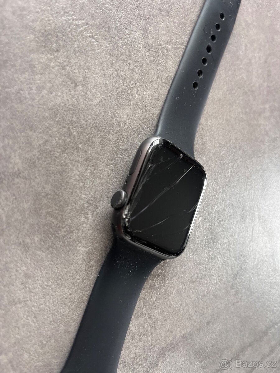 Apple Watch SE - 3