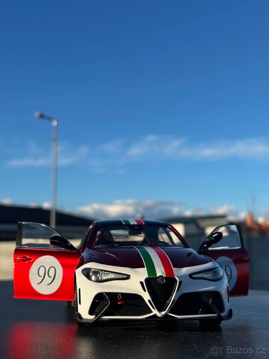 ALFA ROMEO, FIAT predam. Mierka 1:18 a 1:24. - 3