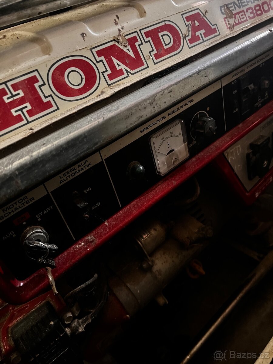 Honda generator 3800 na kolečkách 3.8 kW - 3