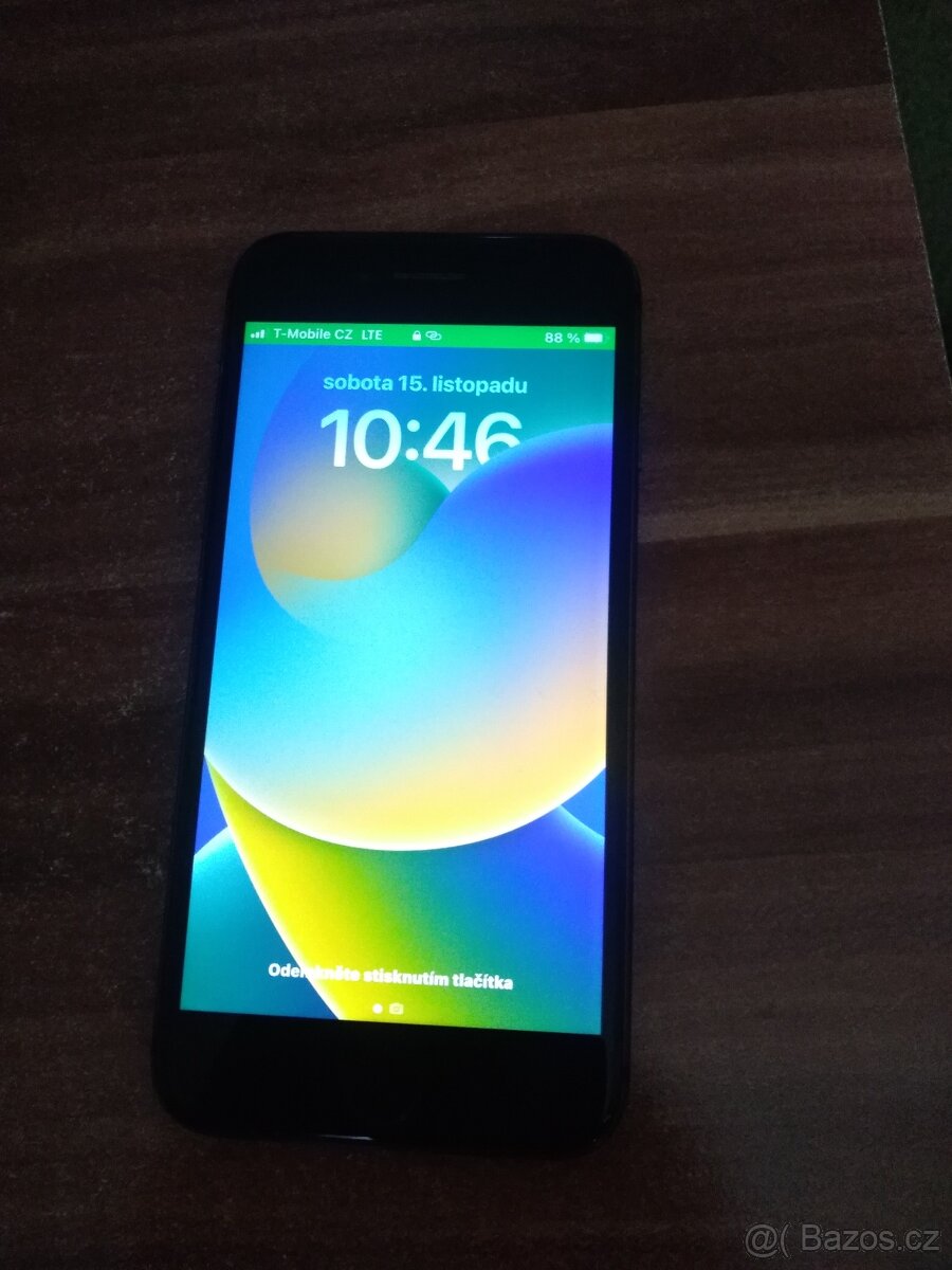 Prodám - iPHONE 8 64GB - 3