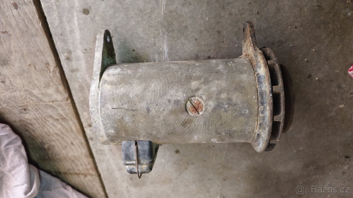 Wartburg 353 dynamo 12V - 3