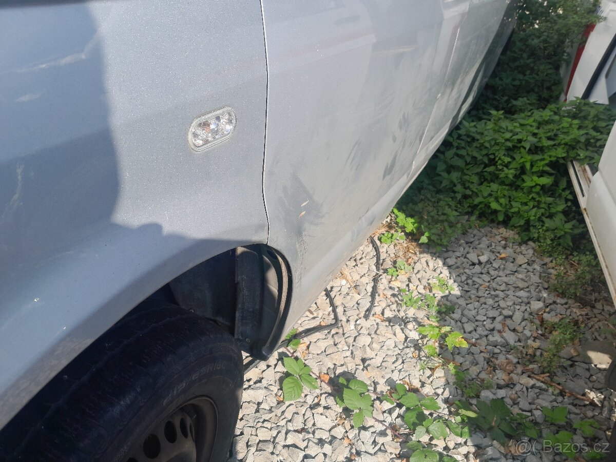 VW T5 přední dveře řidič stříbrná - 3