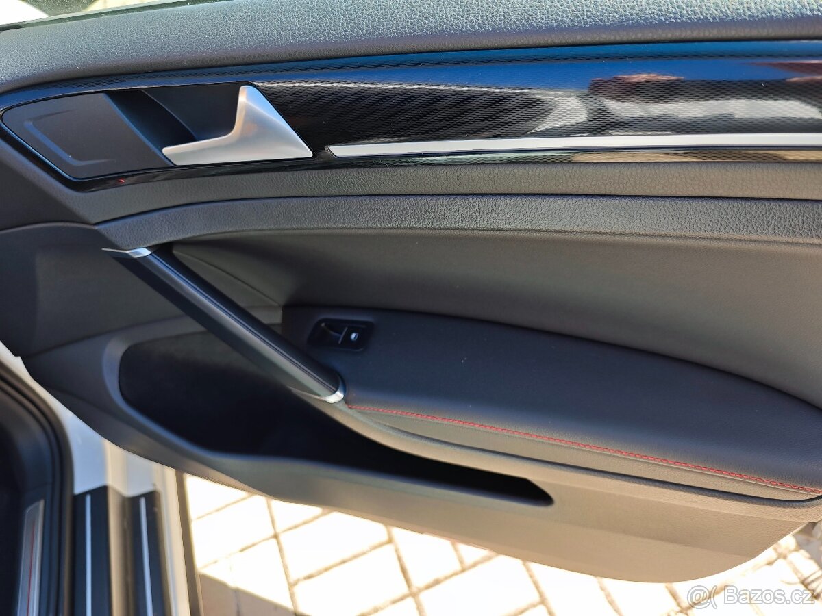 Prodám VW Golf 7 GTI Performance 2014 - 3