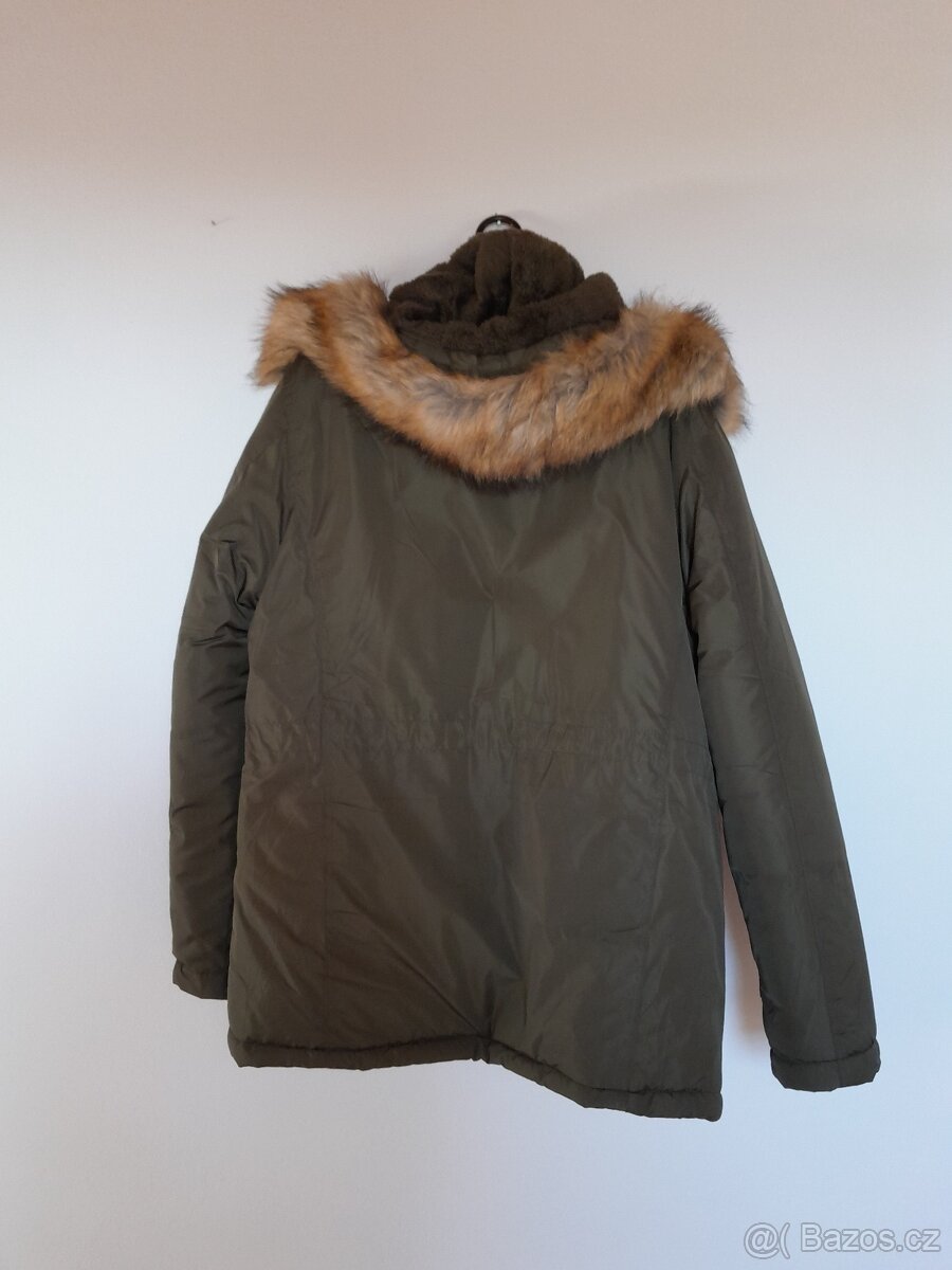 Zimní bunda parker s kapucí - 3