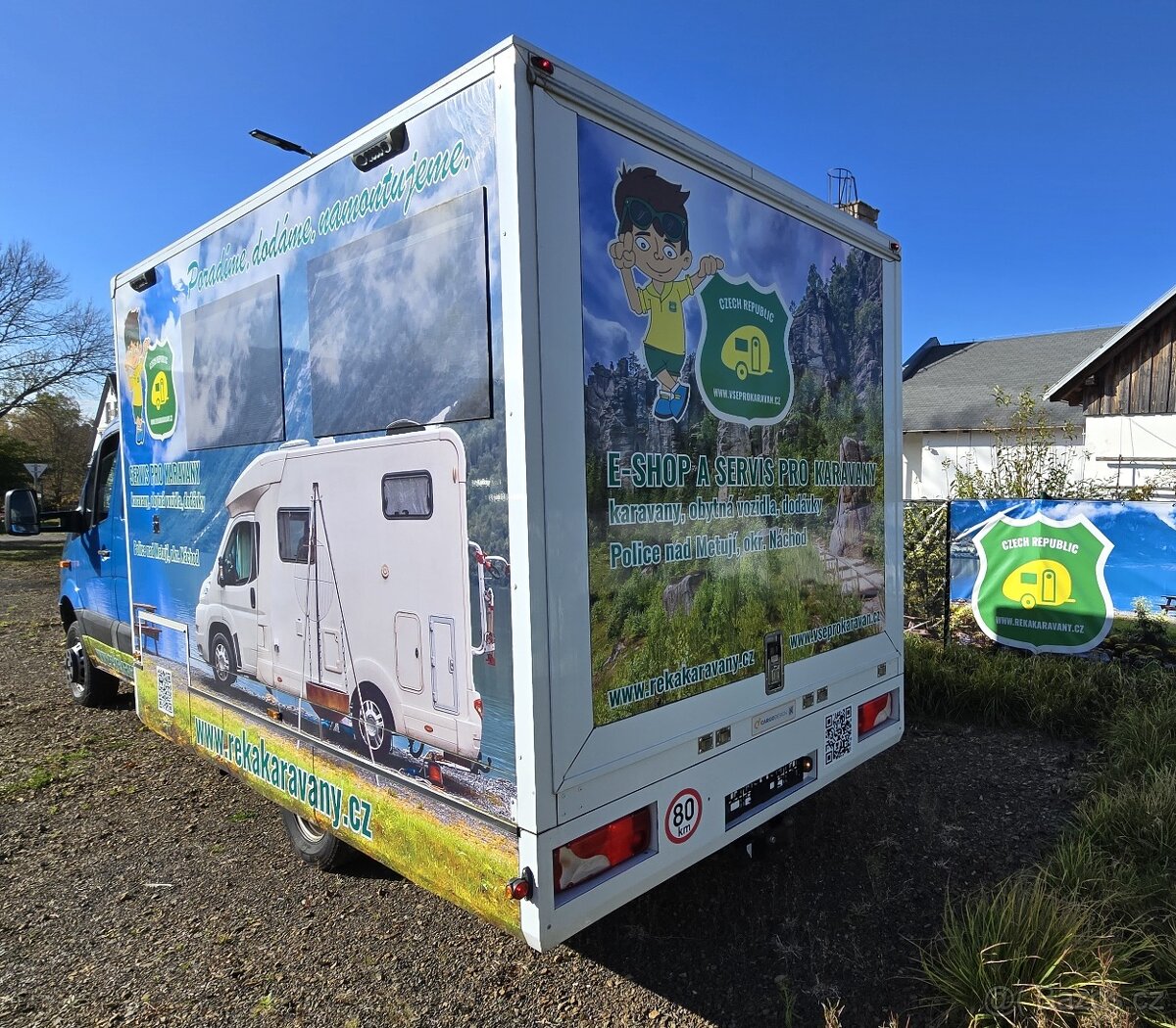 Prodám speciál MB Sprinter 519 CDI, 4x4 - částečně pancéřova - 3