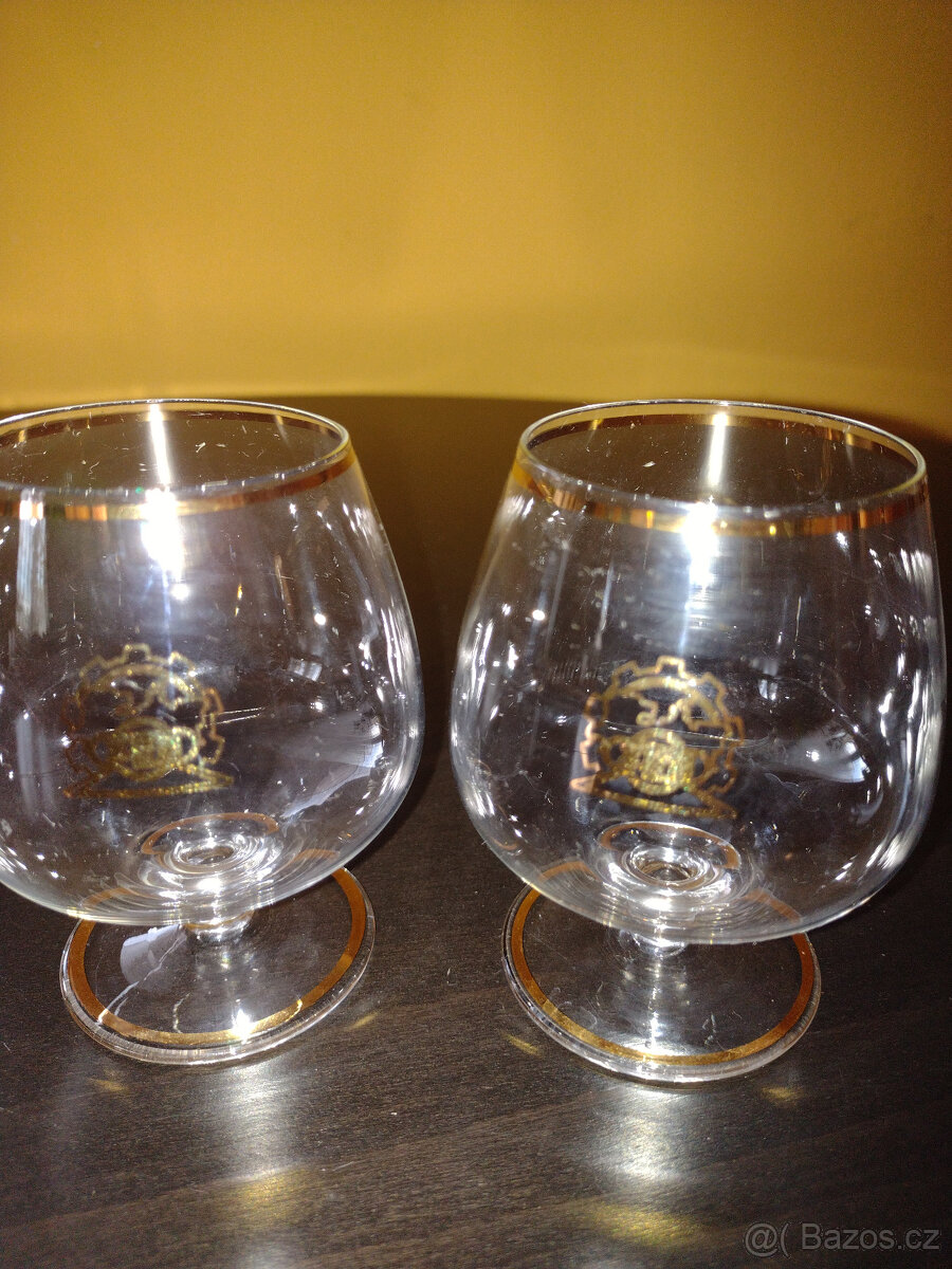Dvě sklenice na koňak - 3