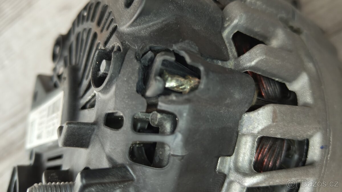 Alternátor Škoda Superb 3 06K 903 015 D - 3