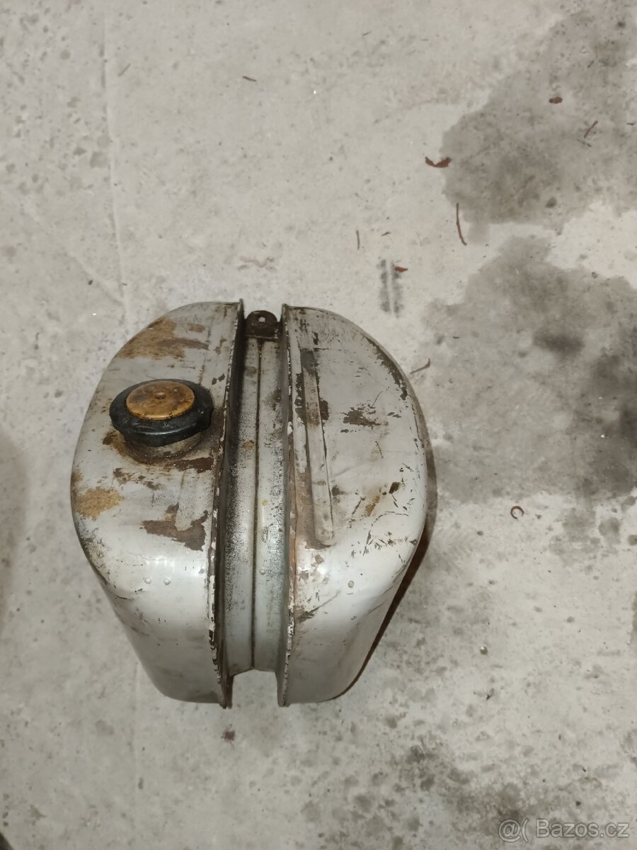 Nádrž Jawa pionýr - 3