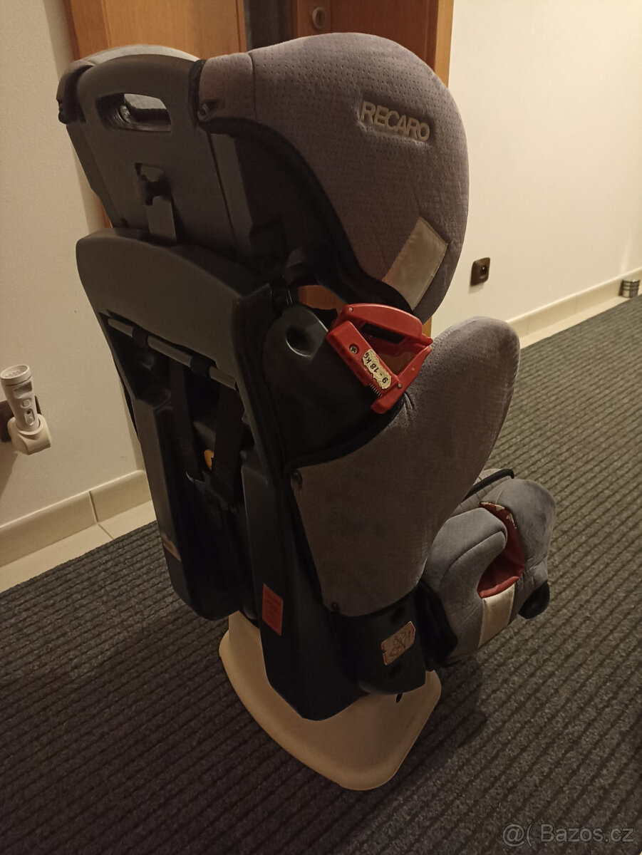 Autosedačka Recaro - 3