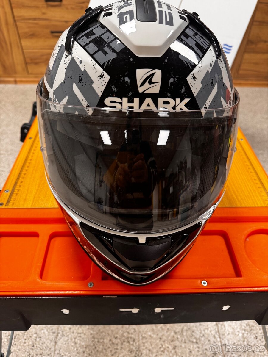 Integralni helma SHARK vel.L - 3