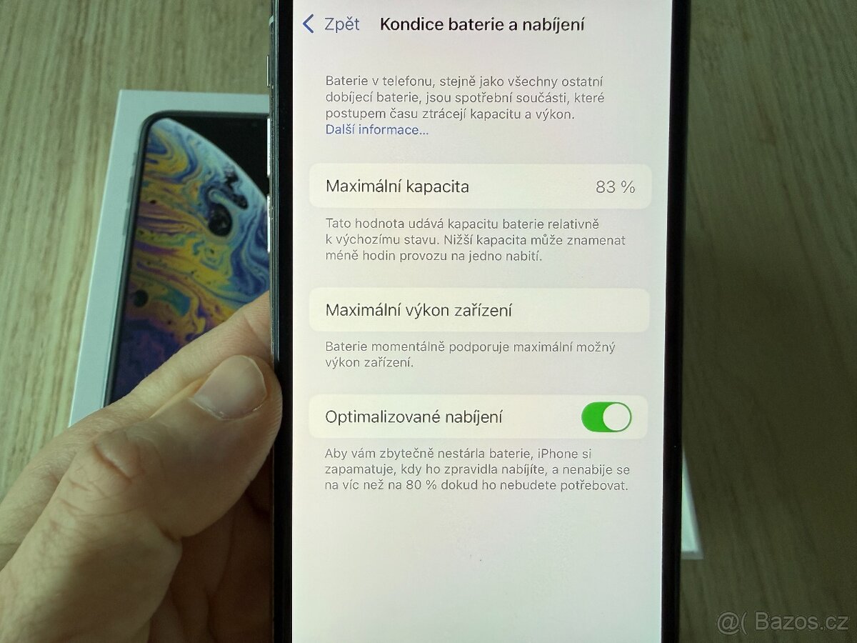 Apple iPhone XS 256GB bílá barva - 3