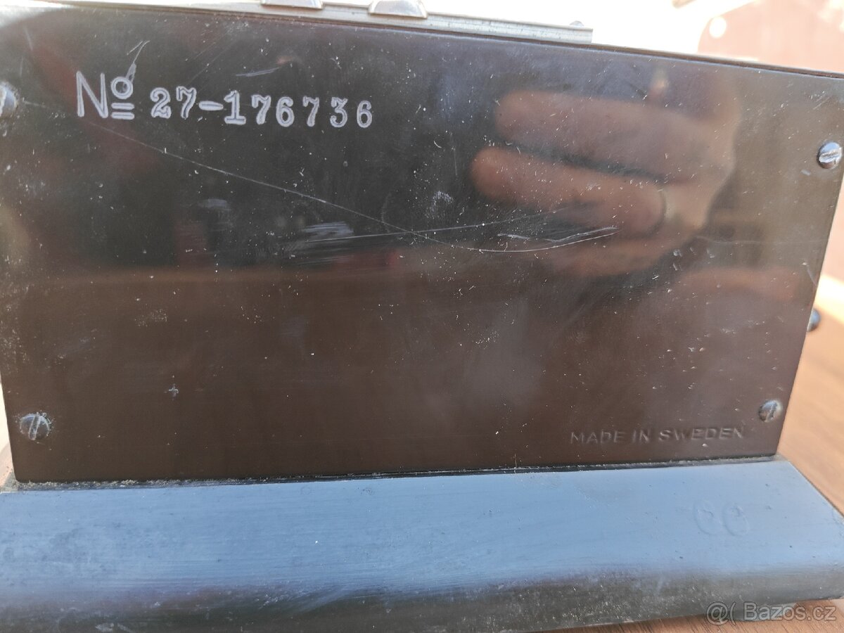 Starožitná mechanická kalkulačka - 3