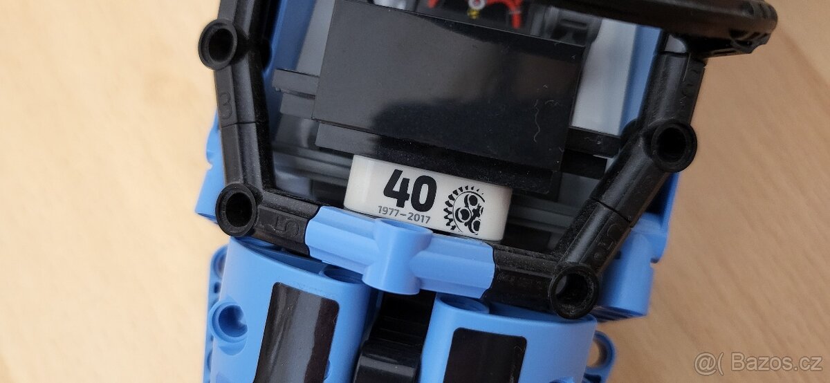 LEGO® Technic 42066 Závodní stíhačka - 3