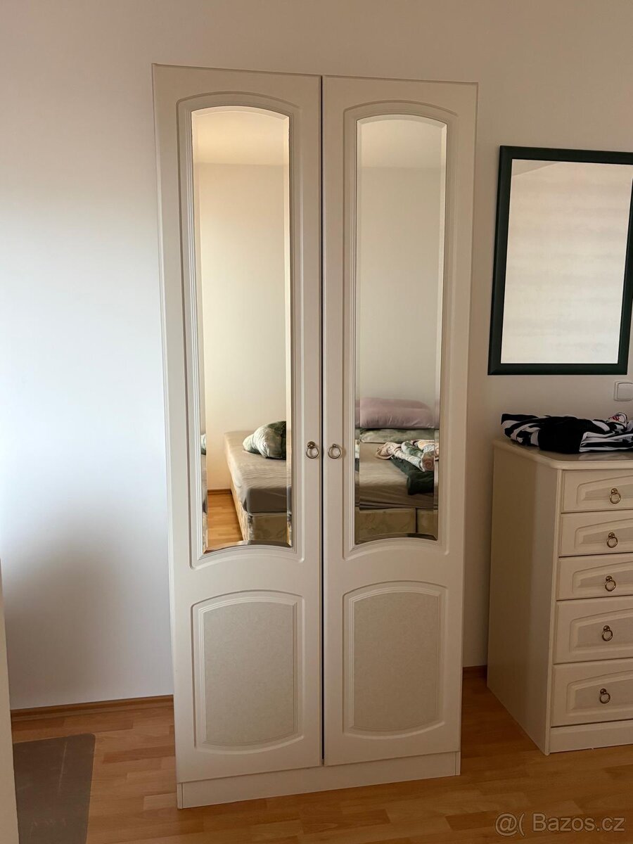 Anglická stylová ložnice použitá - 3