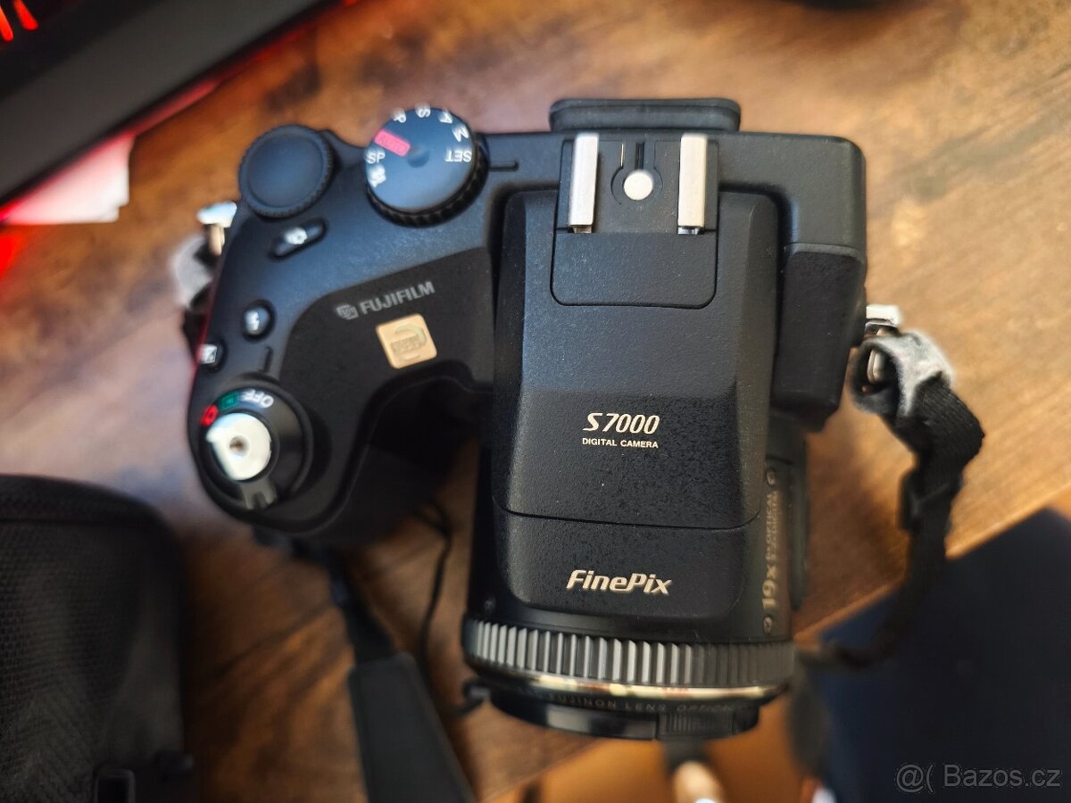FUJIFILM FinePix S7000, - 3